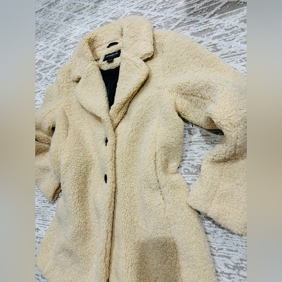 LIZ CLAIBORNE TEDDY COAT. (MED) - Picture 12 of 14